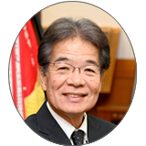 校長　眞榮田　義光