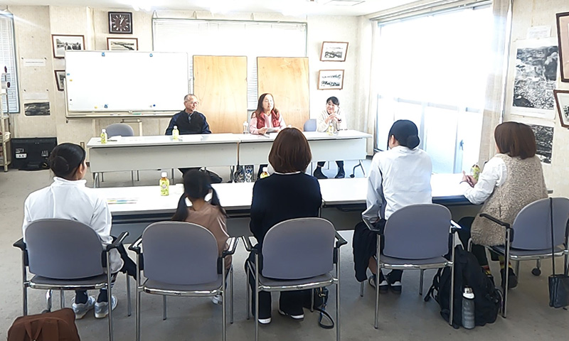 末吉 りえ 氏から海外旅行保険、ESTA、18歳未満者届出書等々について