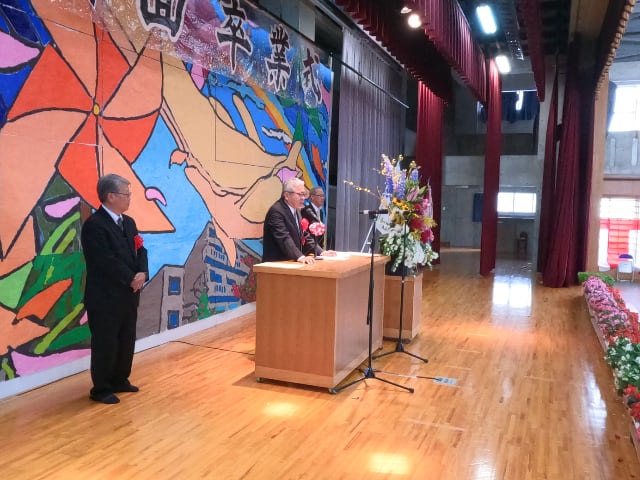 與那覇 博明 同窓会長から79期生に対して同窓会の歴史と歓迎の挨拶