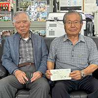 18期生から同窓会へ寄付金の贈呈