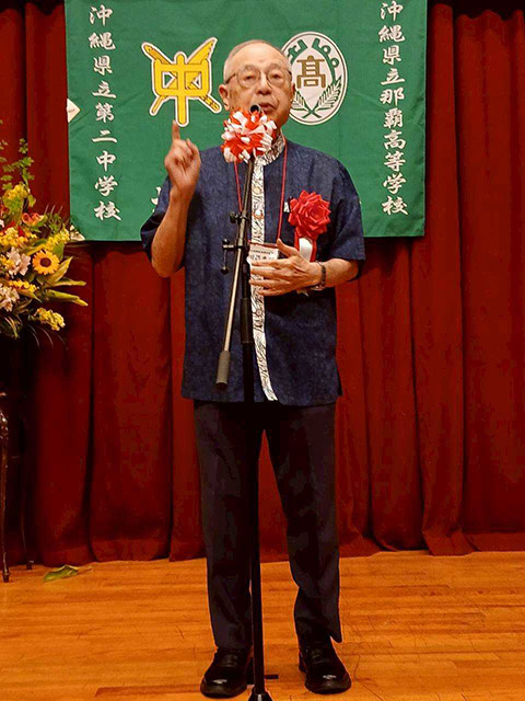 乾杯のご発声を 湧川 昌秀（19期）が行う