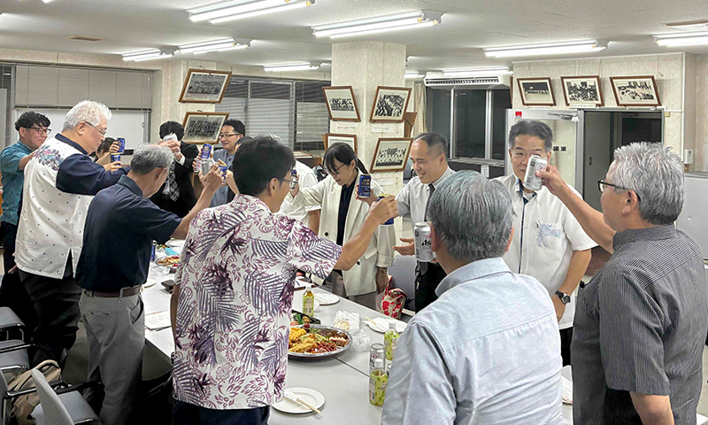 時間を忘れ和やかに歓談