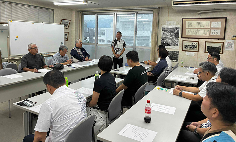 開会のあいさつを48期実行委員長の仲本興平が行う