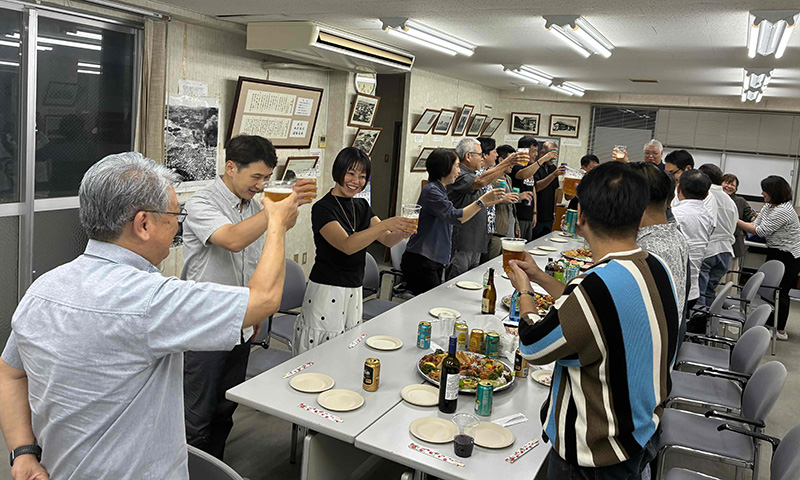 比嘉正彦副会長による乾杯